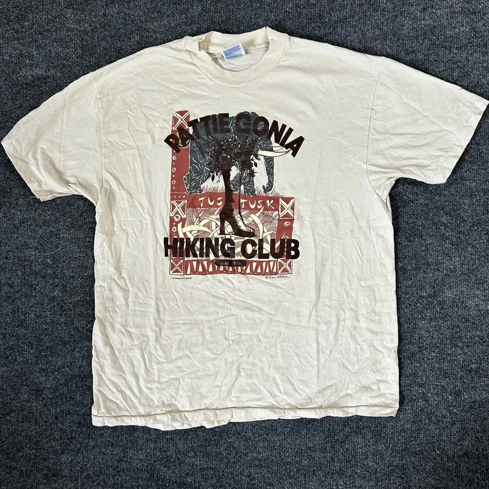 Hanes T-Shirt Mens XL Beige Pattiegonia Hiking Club Graphic Single Stitch - Picture 2 of 8